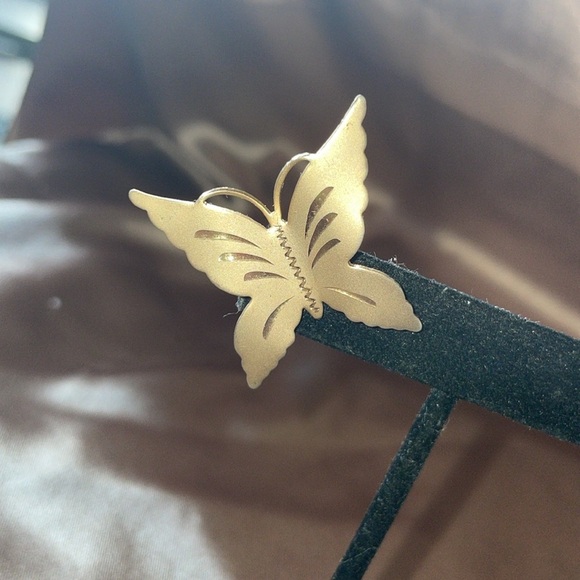 Vintage Gold Two Tone Metal Butterfly Pin or Brooch - Picture 5 of 5